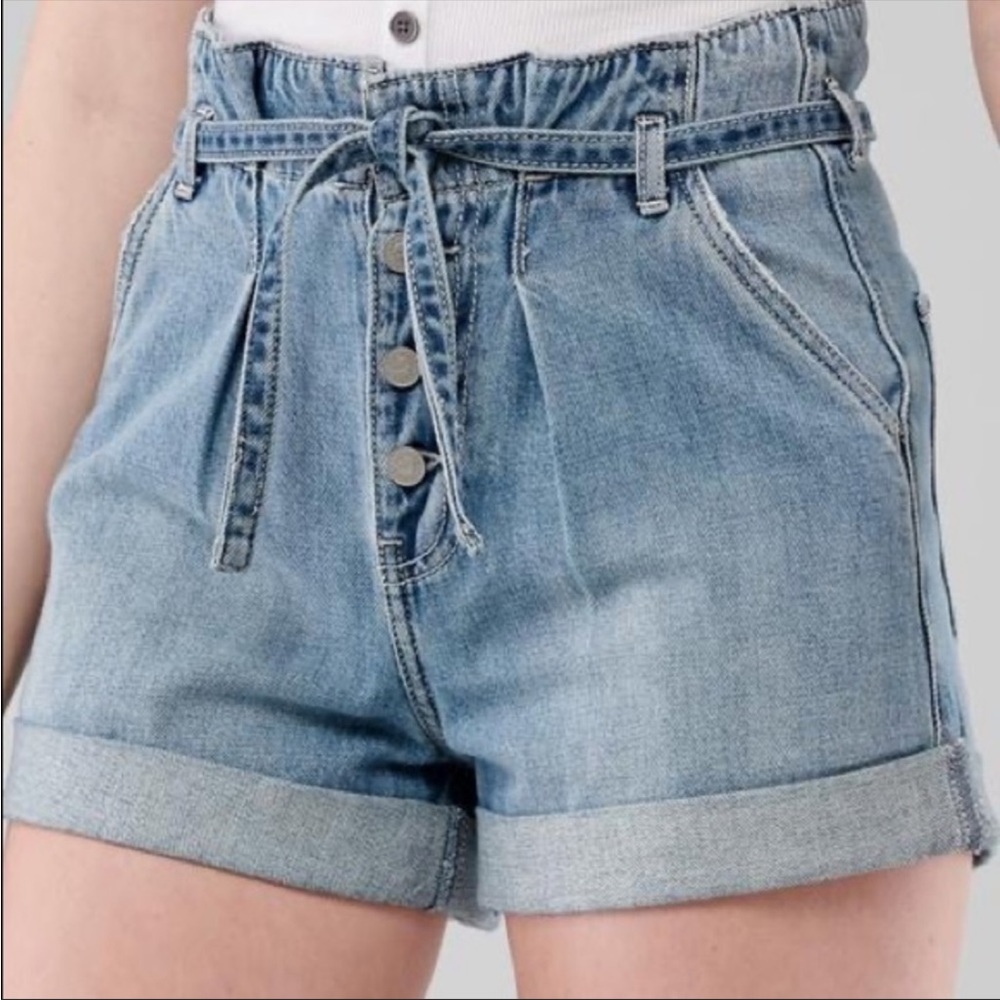 Hollister Ultra High Rise Paperbag Mom Shorts Denim Jean Shorts